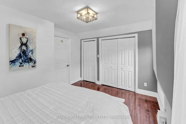 Additional image 17 of 20 Dunraven Dr