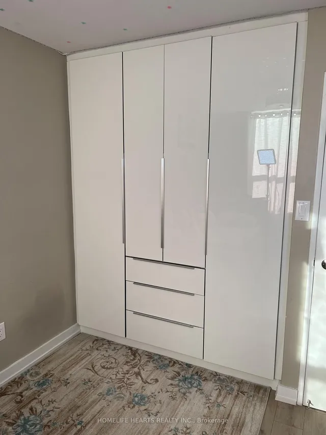 Additional image 15 of 20 Edgecliff Gfwy Unit 315