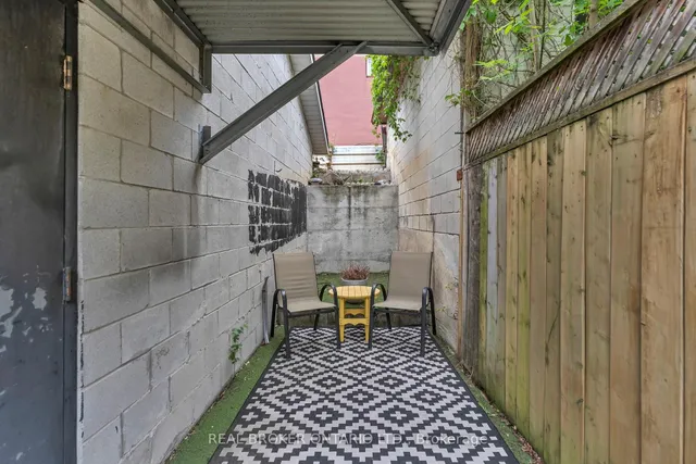 Additional image 37 of 20 Dunraven Dr