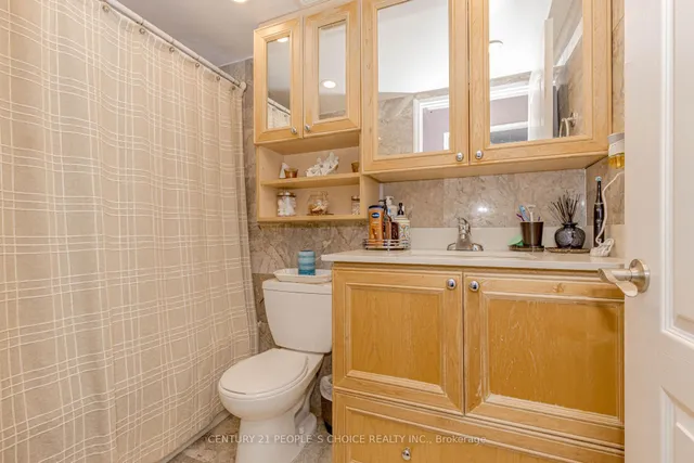 Additional image 30 of 4 Lisa St Unit 404