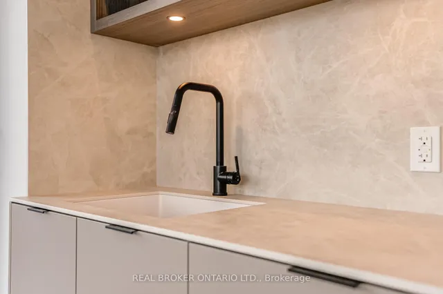 Additional image 11 of 55 Charles St St