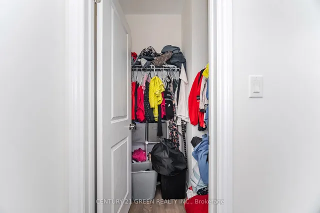 Additional image 35 of 31 Fruitvale Circ