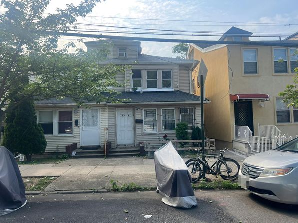 3716 63rd St, Flushing, NY 11377