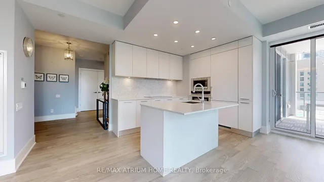 Additional image 6 of 1 Gloucester St Unit 715