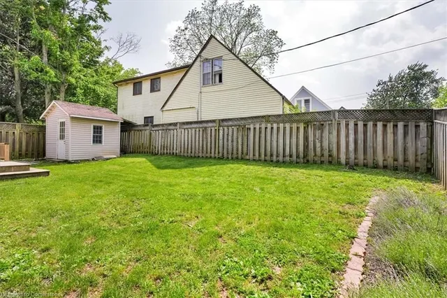 Additional image 34 of 39 Brant Cres