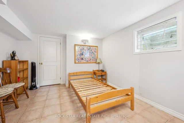 Additional image 34 of 22 Fairmeadow Ave