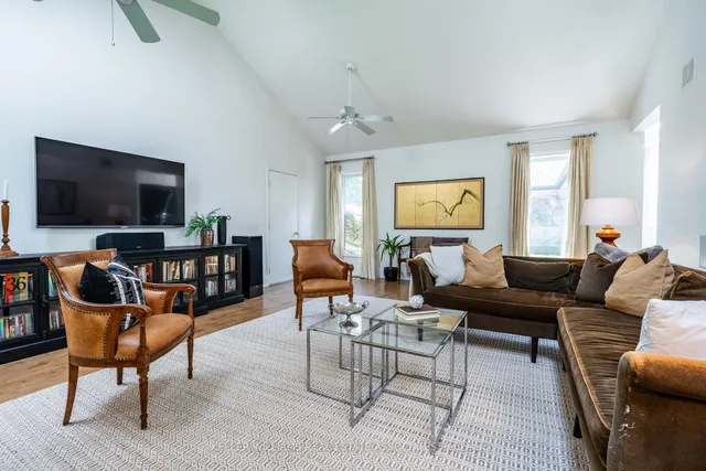 Additional image 21 of 65 Maple Ave