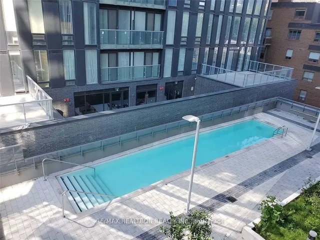 Additional image 12 of 50 Wellesley St Unit 810