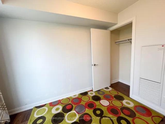 Additional image 11 of 181 Village Green Sq Unit 814
