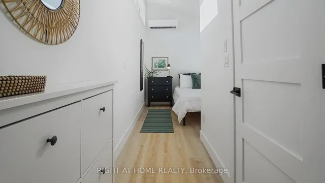 Additional image 21 of 45 Bond St