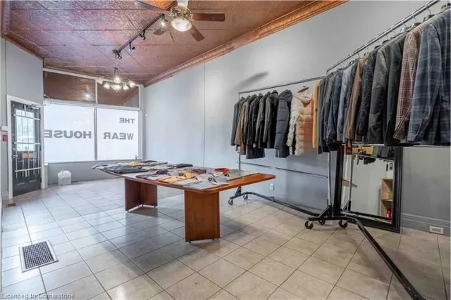 Additional image 8 of 464 King St