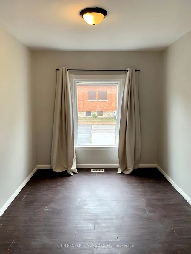 Additional image 5 of 50 Sanford Ave