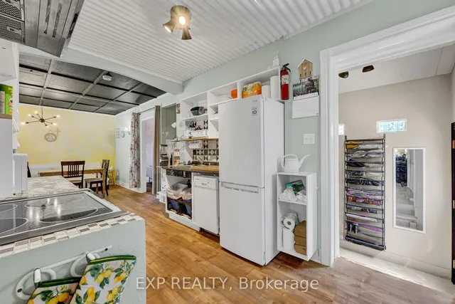 Additional image 12 of 82 Kehl St