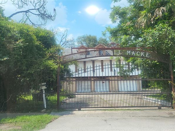 4715 Selinsky Rd, Houston, TX 77048