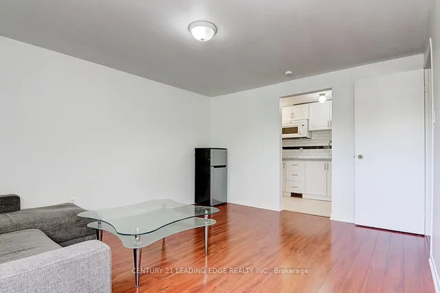 Additional image 18 of 64 Alexmuir Blvd