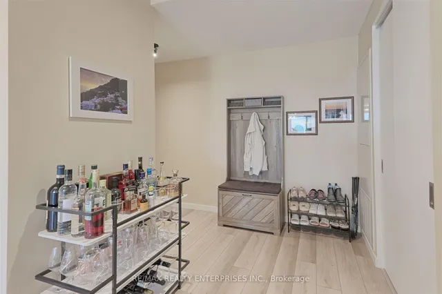 Additional image 8 of 7 Smith Cres Unit 410