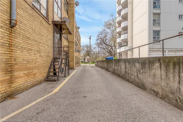 Additional image 4 of 295 Melvin Ave