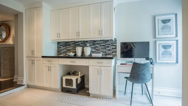 Additional image 16 of 54 Arundel Ave