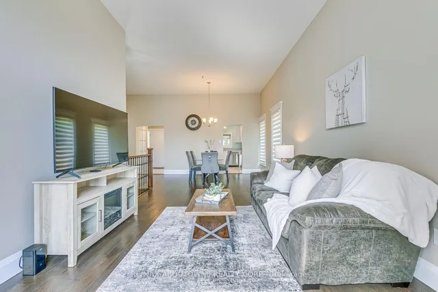 Additional image 19 of 2362 Sinclair Circ