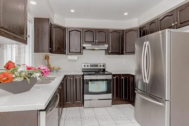 Additional image 9 of 37 Native Landing