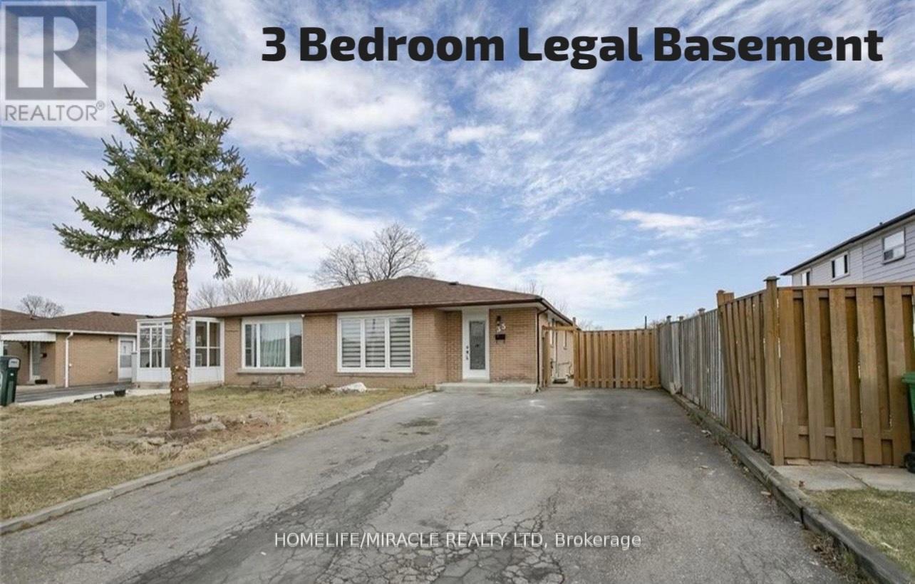 35 DEESIDE CRESCENT|Brampton (Southgate), Ontario L6T3L8
