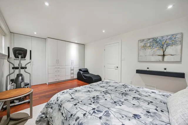 Additional image 43 of 55 BURROWS Ave