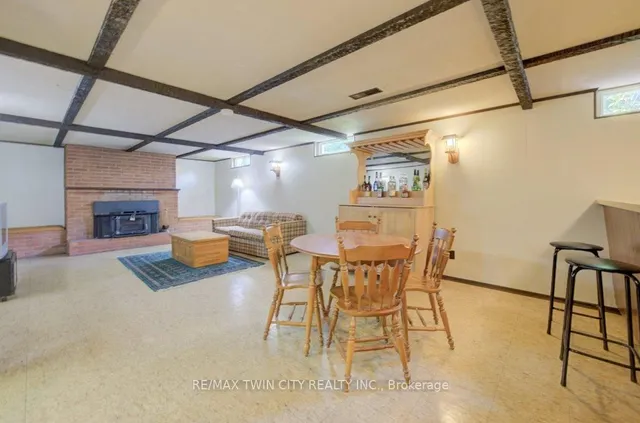 Additional image 24 of 496 Franklin St