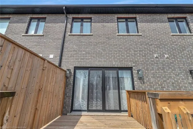 Additional image 18 of 114 Springvalley Cres