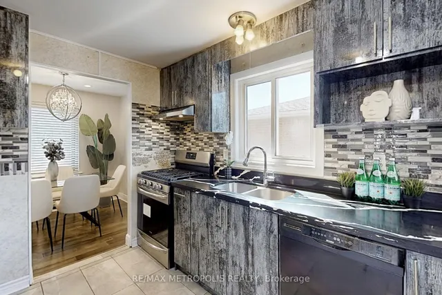 Additional image 19 of 21 Marston St