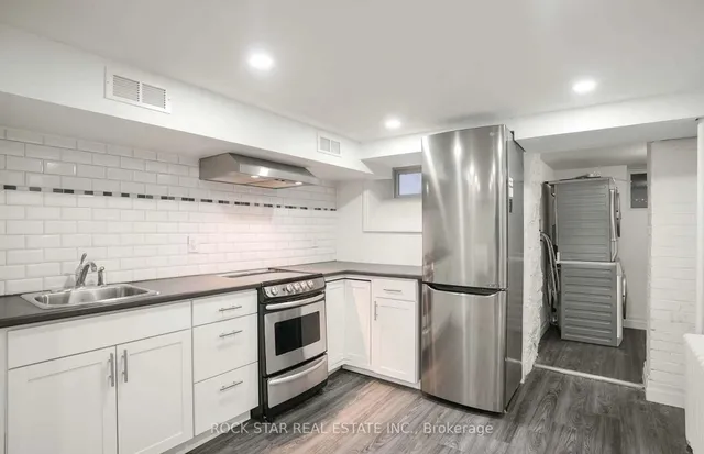 Additional image 16 of 115 Balsam Ave