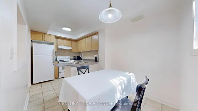 Additional image 14 of 45 Cedarcroft Blvd Unit 2