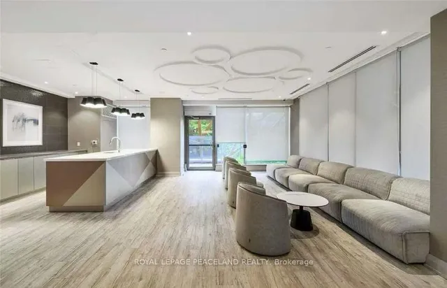 Additional image 17 of 50 Wellesley St Unit 1606