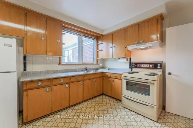 Additional image 13 of 28 Lacey Ave