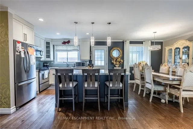 Additional image 8 of 389 HAWKRIDGE Ave