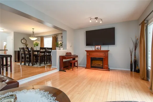 Additional image 16 of 71 Dubrick Cres