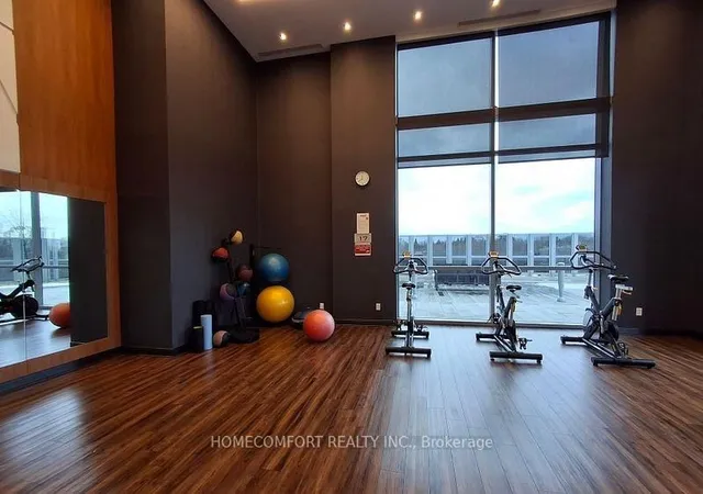 Additional image 31 of 275 Village Green Sq Unit 417