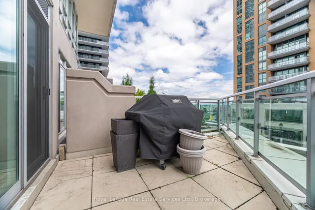 Additional image 25 of 360 Pearl St Unit 303