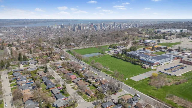 Additional image 26 of 2 Westcliffe Ave