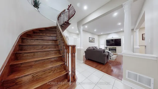 Additional image 22 of 59 Pogonia St