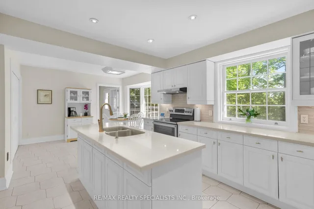 Additional image 14 of 1690 Sherway Dr