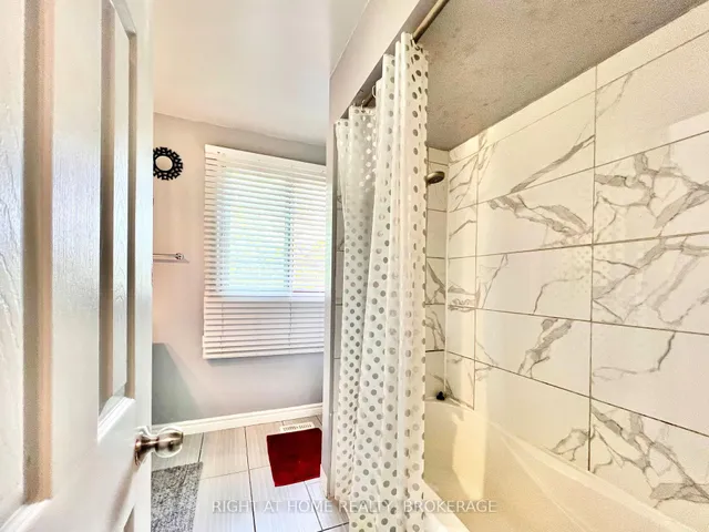 Additional image 17 of 25 Baronwood Crt