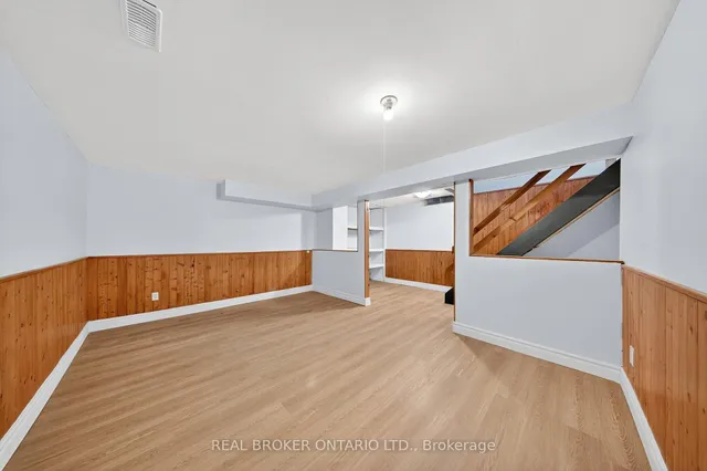 Additional image 27 of 34 Greenbriar Rd