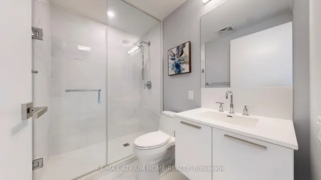 Additional image 30 of 1 Gloucester St Unit 715