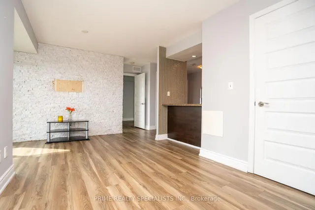 Additional image 15 of 215 queen St Unit 2006