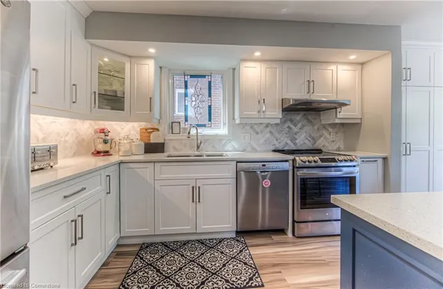 Additional image 20 of 389 Westmeadow Dr