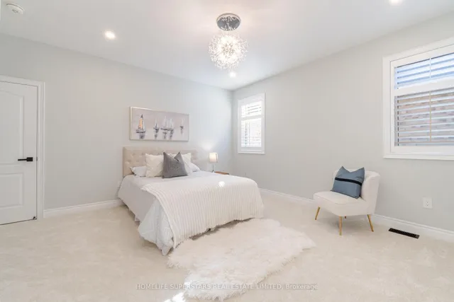 Additional image 30 of 28 Adrian Cres