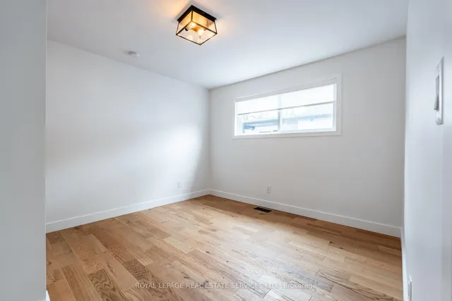 Additional image 13 of 182 Cloverdale Ave