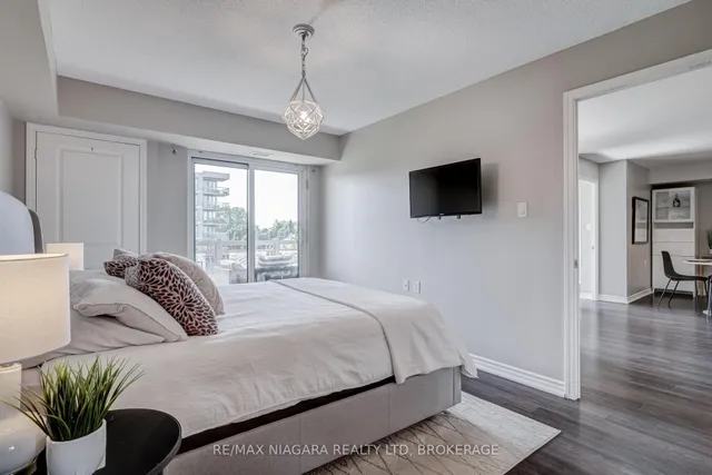 Additional image 28 of 872 Sheppard Ave Unit 313