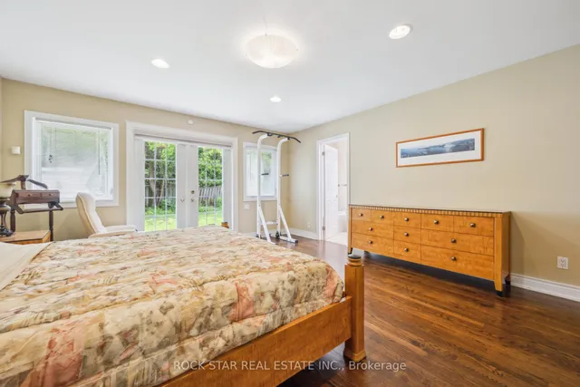 Additional image 21 of 22 Fairmeadow Ave