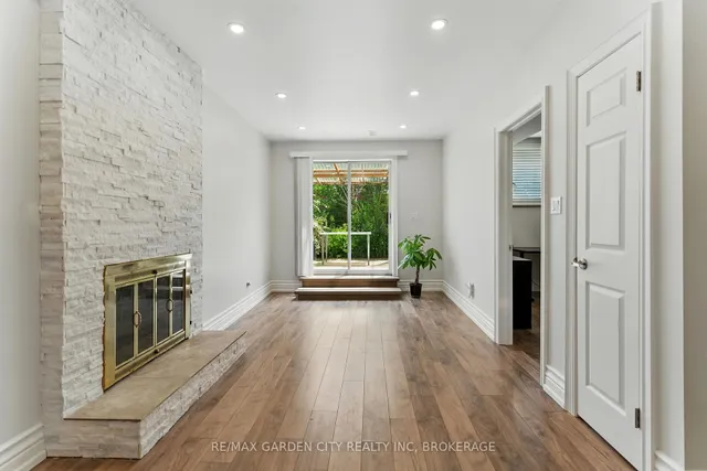 Additional image 35 of 101 Winter Gardens Tr